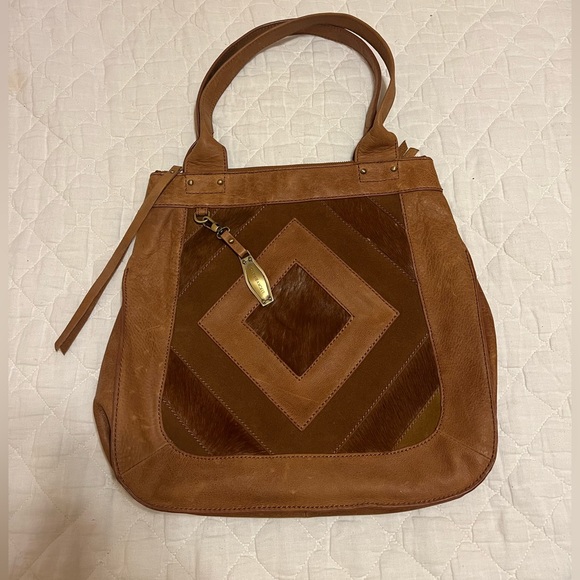 Lucky Brand | Bags | Lucky Brand Leather Fur Zip Top  Lucky Brand leather fur zip top shoulder bag   Beautiful !!